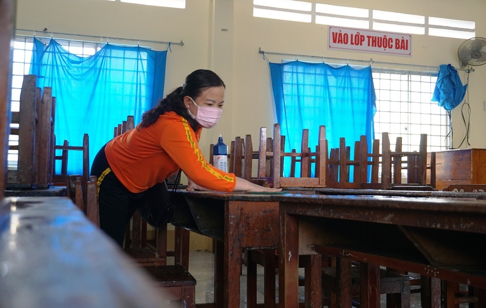 Vĩnh Long tổng vệ sinh các trường học để phòng dịch do virus Corona - 1 Vĩnh Long tổng vệ sinh các trường học để phòng dịch do virus Corona - 1