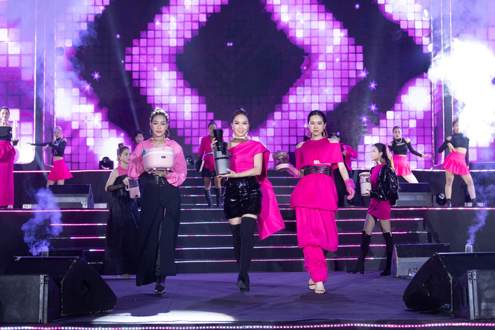 Khởi tạo xu hướng Fashionitchen, Hawonkoo ghi dấu ở lần đầu ra mắt - 2 Khởi tạo xu hướng Fashionitchen, Hawonkoo ghi dấu ở lần đầu ra mắt - 2