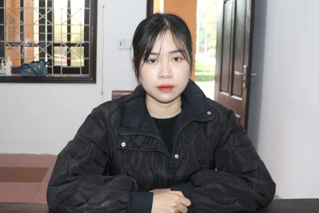 Nữ nhân viên phù phép 260 bộ hồ sơ, chiếm đoạt hơn 3 tỷ đồng - 1 Nữ nhân viên phù phép 260 bộ hồ sơ, chiếm đoạt hơn 3 tỷ đồng - 1