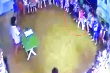 Xử lý nghiêm 2 vụ đánh trẻ ở mầm non tư thục Nụ Cười Xinh và Hoa Trạng Nguyên