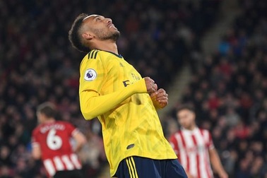 Những khoảnh khắc gây thất vọng của Arsenal trên sân Sheffield United