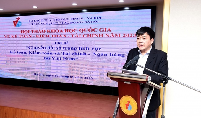 PGS. TS Lê Thanh Hà, Chủ tịch Hội đồng Trường Đại học Lao động - Xã hội phát biểu đề dẫn Hội thảo