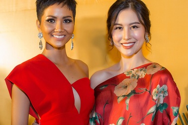 Hà Lade đọ nhan sắc rực rỡ bên Hoa hậu Hoàn vũ H'Hen Niê