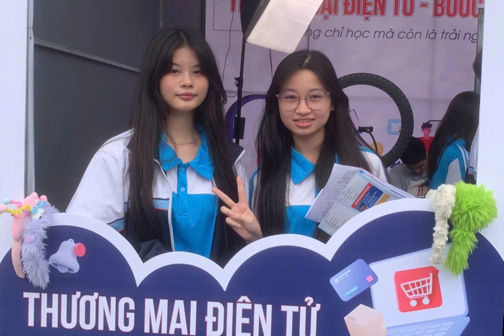 Hơn 23.500 học sinh Hà Nội không thi lớp 10 công lập, tỷ lệ đỗ cao kỷ lục - 1 Hơn 23.500 học sinh Hà Nội không thi lớp 10 công lập, tỷ lệ đỗ cao kỷ lục - 1