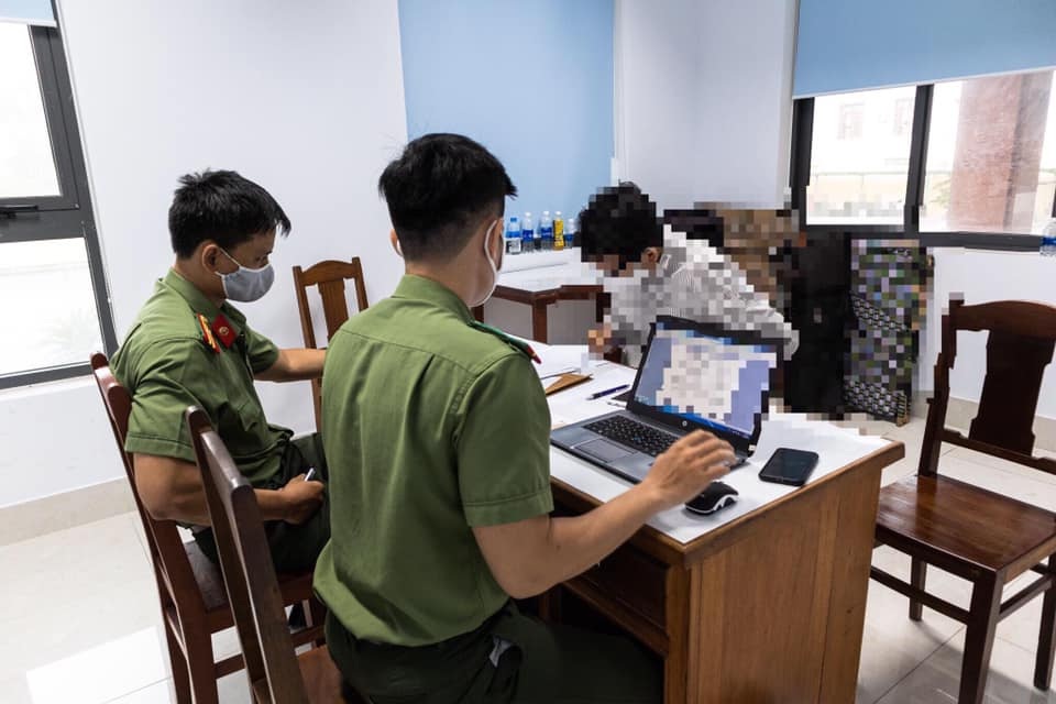 Đăng tin sai vụ sản phụ sinh con trước cổng viện, xóa bài vẫn bị phạt - 1 Đăng tin sai vụ sản phụ sinh con trước cổng viện, xóa bài vẫn bị phạt - 1