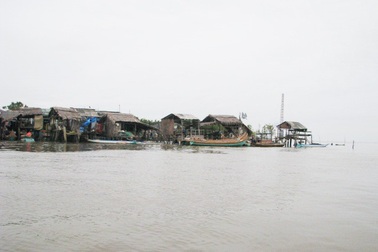 Vừa thoát bão Kai-tak, lại "hỏa tốc" ứng phó bão Tembin