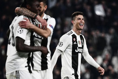 Juventus “né” du đấu Mỹ vì… scandal hiếp dâm của C.Ronaldo