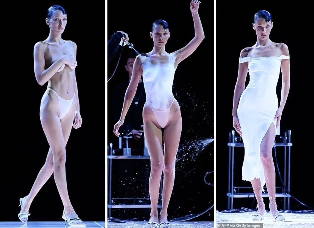 Sau màn khỏa thân catwalk, Bella Hadid trình diễn thời trang xuyên thấu - 4 Sau màn khỏa thân catwalk, Bella Hadid trình diễn thời trang xuyên thấu - 4