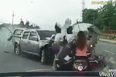 Tai nạn kinh hoàng vì không làm chủ tốc độ