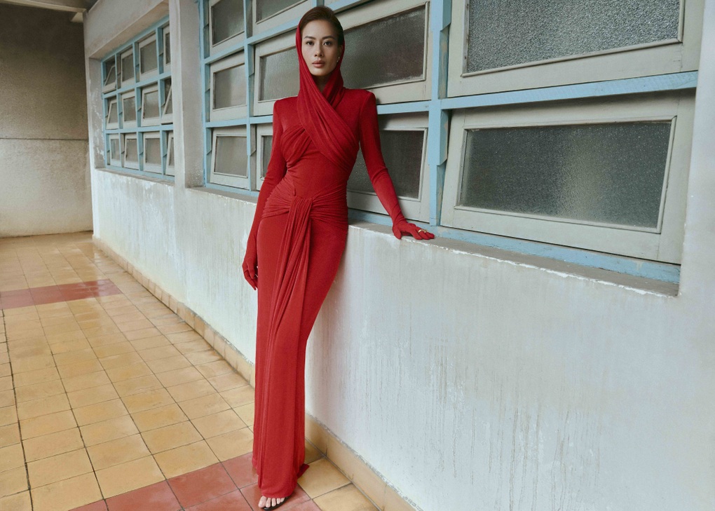Mẹ 2 con Như Vân khoe sắc vóc quyến rũ với đầm cắt xẻ táo bạo - 6 Mẹ 2 con Như Vân khoe sắc vóc quyến rũ với đầm cắt xẻ táo bạo - 6