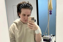 Căn bệnh hiếm khiến cô gái không thể tiểu tiện trong 6 năm