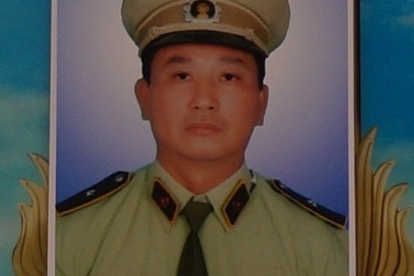 Khởi tố vụ án nhóm buôn lậu đánh chết cán bộ quản lý thị trường