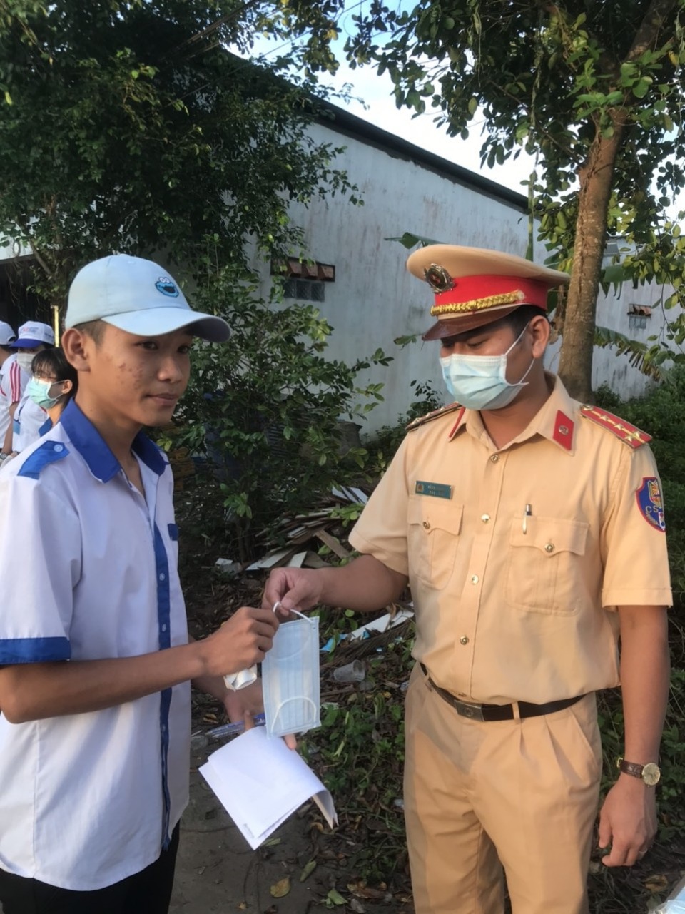 Tuổi trẻ xứ Công tử Bạc Liêu hết mình tiếp sức sĩ tử thi tốt nghiệp THPT - 8 Tuổi trẻ xứ Công tử Bạc Liêu hết mình tiếp sức sĩ tử thi tốt nghiệp THPT - 8