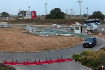 Xe Toyota chạy gần 2.000km trong hơn 100 tiếng, không phải dừng cắm sạc