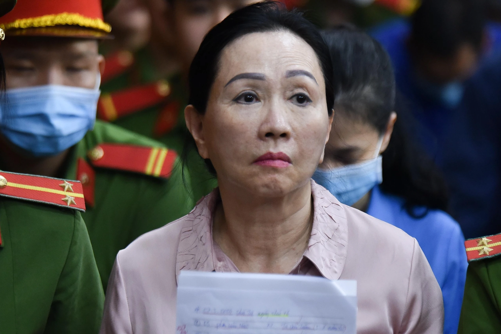 Từ trại giam, tử tù Trương Mỹ Lan đưa phương án khắc phục 3 tỷ USD - 1 Từ trại giam, tử tù Trương Mỹ Lan đưa phương án khắc phục 3 tỷ USD - 1