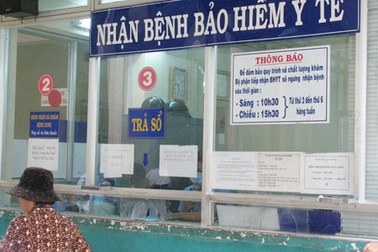 Bệnh nhân HIV tham gia BHYT mới được cấp thuốc điều trị