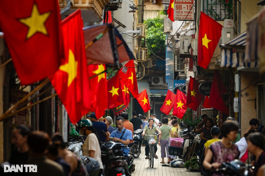 Se han desembolsado más de 10.400 mil millones de VND para cubrir los gastos de dar regalos a la gente en el Día Nacional - 1 Đã giải ngân hơn 10.400 tỷ đồng chi phí tặng quà người dân dịp Quốc khánh - 1