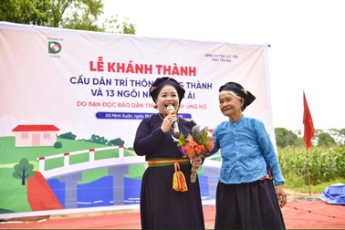 "Có cây cầu rồi, con em chúng tôi sẽ không phải liều mình qua suối nữa"