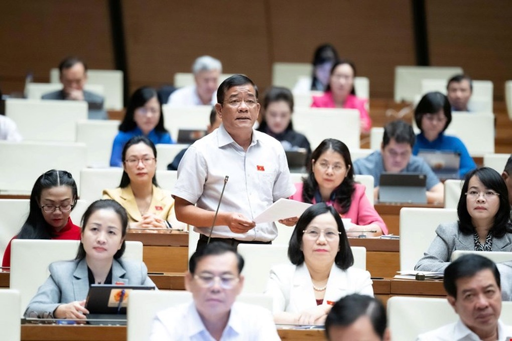 Không để cán bộ công chức thuộc tầng lớp nghèo trong xã hội! - 2 Không để cán bộ công chức thuộc tầng lớp nghèo trong xã hội! - 2