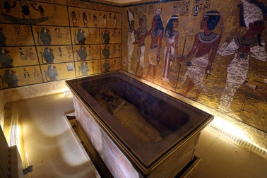 Tái khởi động việc tìm kiếm kho báu trong mộ Vua Tutankhamun