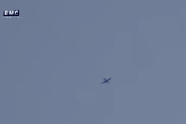 Khoảnh khắc máy bay Su-25 của Nga thoát mưa hỏa lực ở Syria