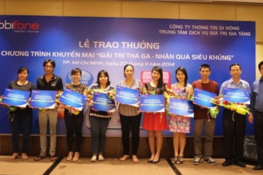 MobileFone tổ chức trao thưởng cho khách hàng trúng giải các tuần cuối và chung cuộc