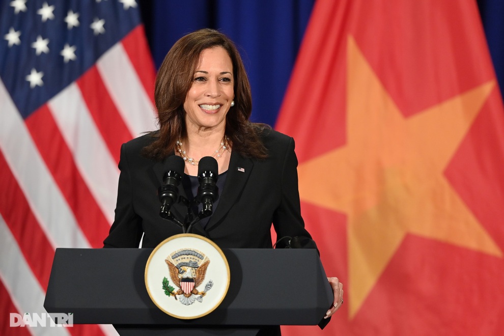 Bà Harris: Mỹ sát cánh với Việt Nam trong cuộc chiến chống Covid-19 - 1 Bà Harris: Mỹ sát cánh với Việt Nam trong cuộc chiến chống Covid-19 - 1