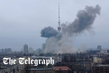 Tháp truyền hình Kiev trúng không kích