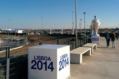 Mô hình cúp Champions League lần thứ 10 của Real bỗng dưng mất tích