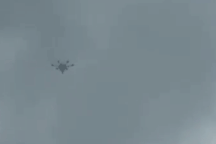 Khoảnh khắc máy bay không người lái nổ tung trong vụ ám sát hụt Tổng thống Venezuela