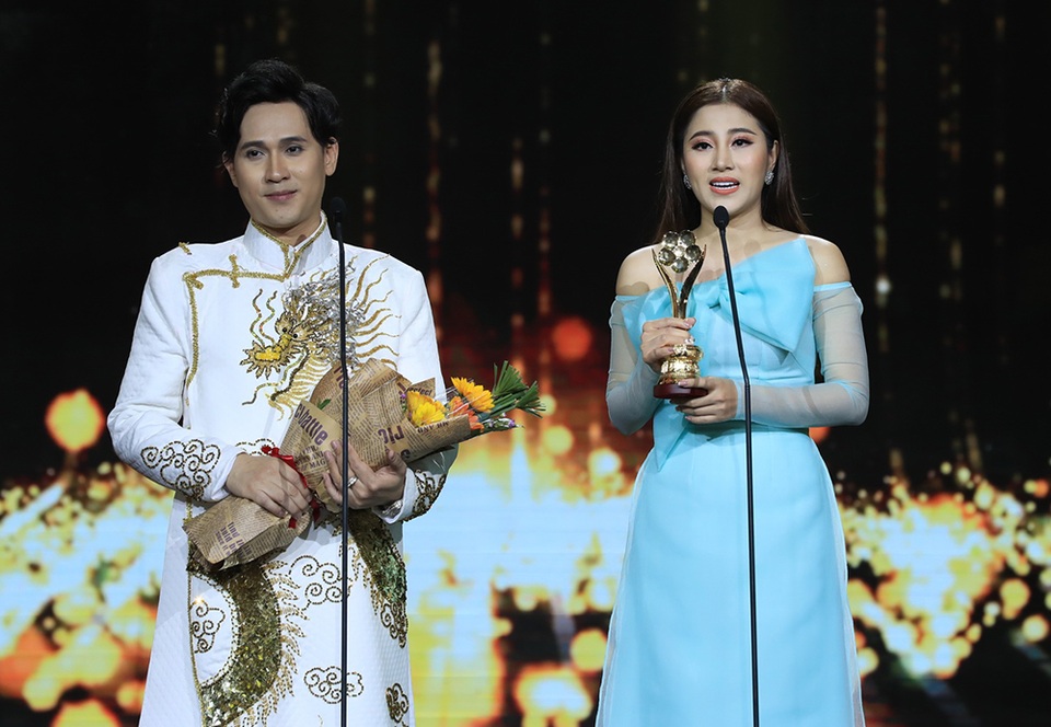 “Về nhà đi con” nhận giải Bộ phim được yêu thích nhất giải Mai Vàng 2019 - 10 “Về nhà đi con” nhận giải Bộ phim được yêu thích nhất giải Mai Vàng 2019 - 10