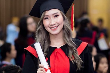 “Bông hồng” Lào gốc Việt xinh đẹp trong lễ tốt nghiệp tại Học viện Ngoại giao