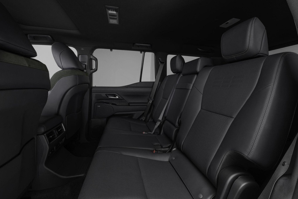 Chi tiết Lexus GX 2024: Thiết kế lột xác gây tranh cãi, không còn máy V8 - 15 Chi tiết Lexus GX 2024: Thiết kế lột xác gây tranh cãi, không còn máy V8 - 15