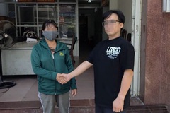 Vụ người phụ nữ quỳ giữa đường sau va chạm giao thông: Hai bên hòa giải
