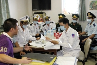 Cách ly một chuyên gia dầu khí từ tâm dịch Ebola