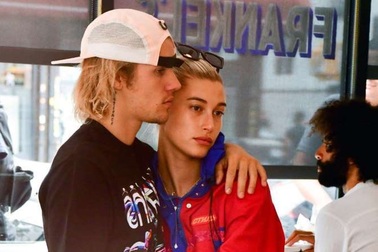 “Bà xã” Hailey Baldwin là nguồn động viên tinh thần lớn với Justin Bieber