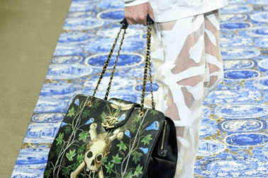 Những mẫu túi sành điệu tại tuần lễ thời trang New York