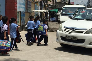 Học một buổi, học sinh biết về đâu?