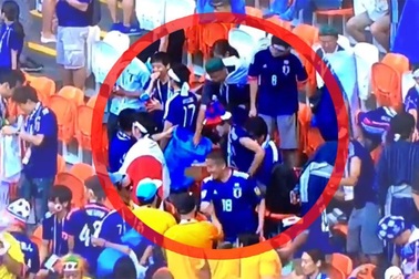 Hành động đẹp của cổ động viên Nhật Bản tại World Cup 2018