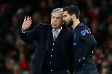 Cầu thủ từng bị Son Heung Min đá gãy chân chính thức thi đấu trở lại