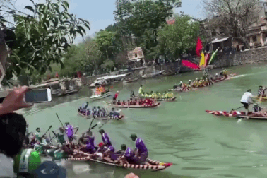 Đánh nhau hỗn loạn ở giải đua ghe, đội "tung mái chèo" bị thu hồi giải