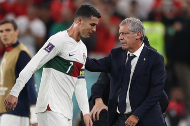 Động thái gây sốc của C.Ronaldo khi tuyển Bồ Đào Nha sa thải HLV