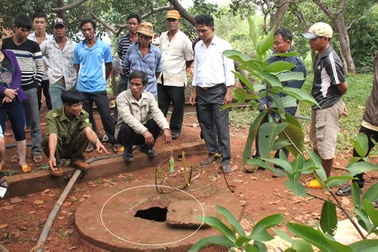 Nghi án mẹ tâm thần sát hại 2 con rồi bỏ xuống giếng