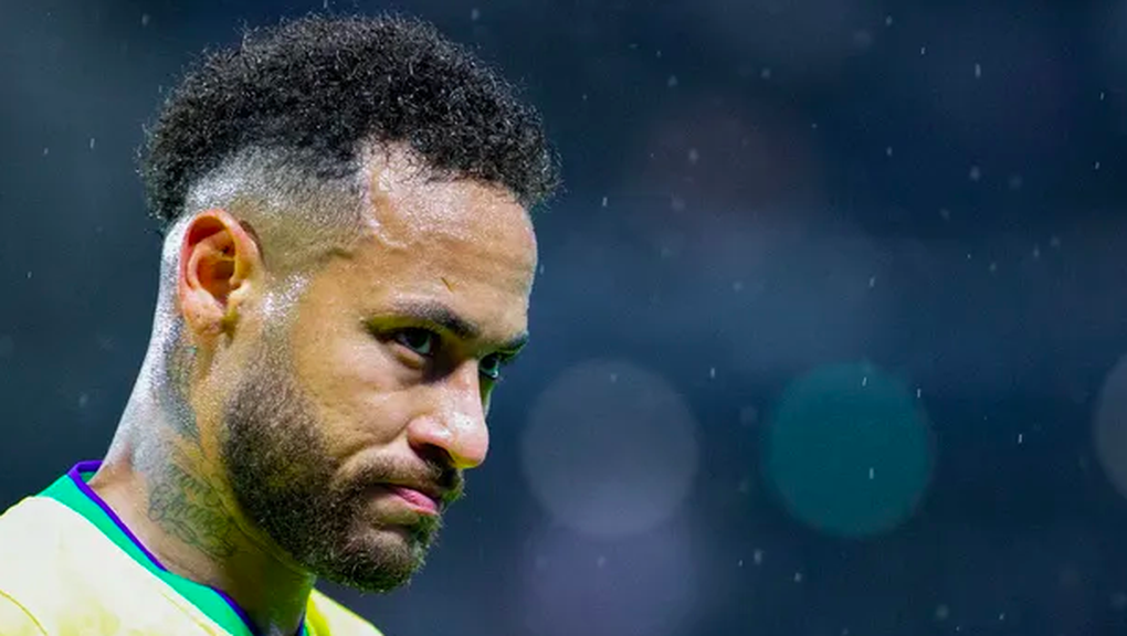 HLV tuyển Brazil khẳng định Neymar vẫn sẽ ở lại với World Cup - 2 HLV tuyển Brazil khẳng định Neymar vẫn sẽ ở lại với World Cup - 2