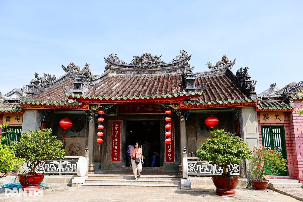 Hội quán hơn 300 tuổi mang đậm nét Trung Hoa giữa lòng Hội An - 2 Hội quán hơn 300 tuổi mang đậm nét Trung Hoa giữa lòng Hội An - 2