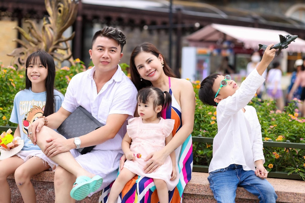 Mẹ bỉm 3 con vượt qua khó khăn cùng cực thành doanh nhân thành đạt - 2 Mẹ bỉm 3 con vượt qua khó khăn cùng cực thành doanh nhân thành đạt - 2