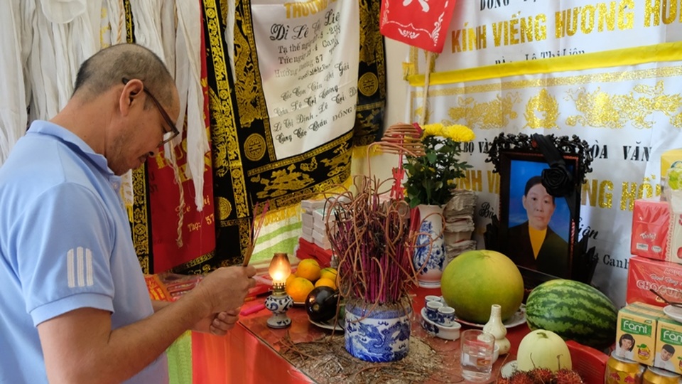 Gần 90 triệu đồng đến với gia đình vợ chồng ung thư, người vợ đã qua đời - 1 Gần 90 triệu đồng đến với gia đình vợ chồng ung thư, người vợ đã qua đời - 1
