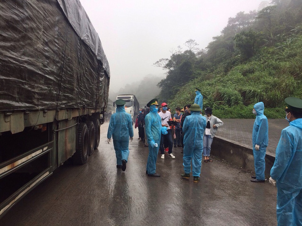 Đội quân đặc biệt chống dịch nơi biên giới - 1 Đội quân đặc biệt chống dịch nơi biên giới - 1