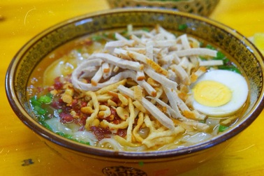 Ghé quán cốn sủi "xếp hàng đợi" tại Sa Pa, ngày bán vèo vèo hết 300 bát