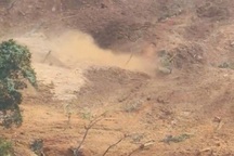 Vụ quả đồi đổ ập giữa trời nắng: Tiếng nổ rất lớn, đất đá đổ như thác